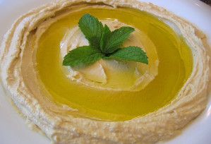 Lebanese Hummus Plate